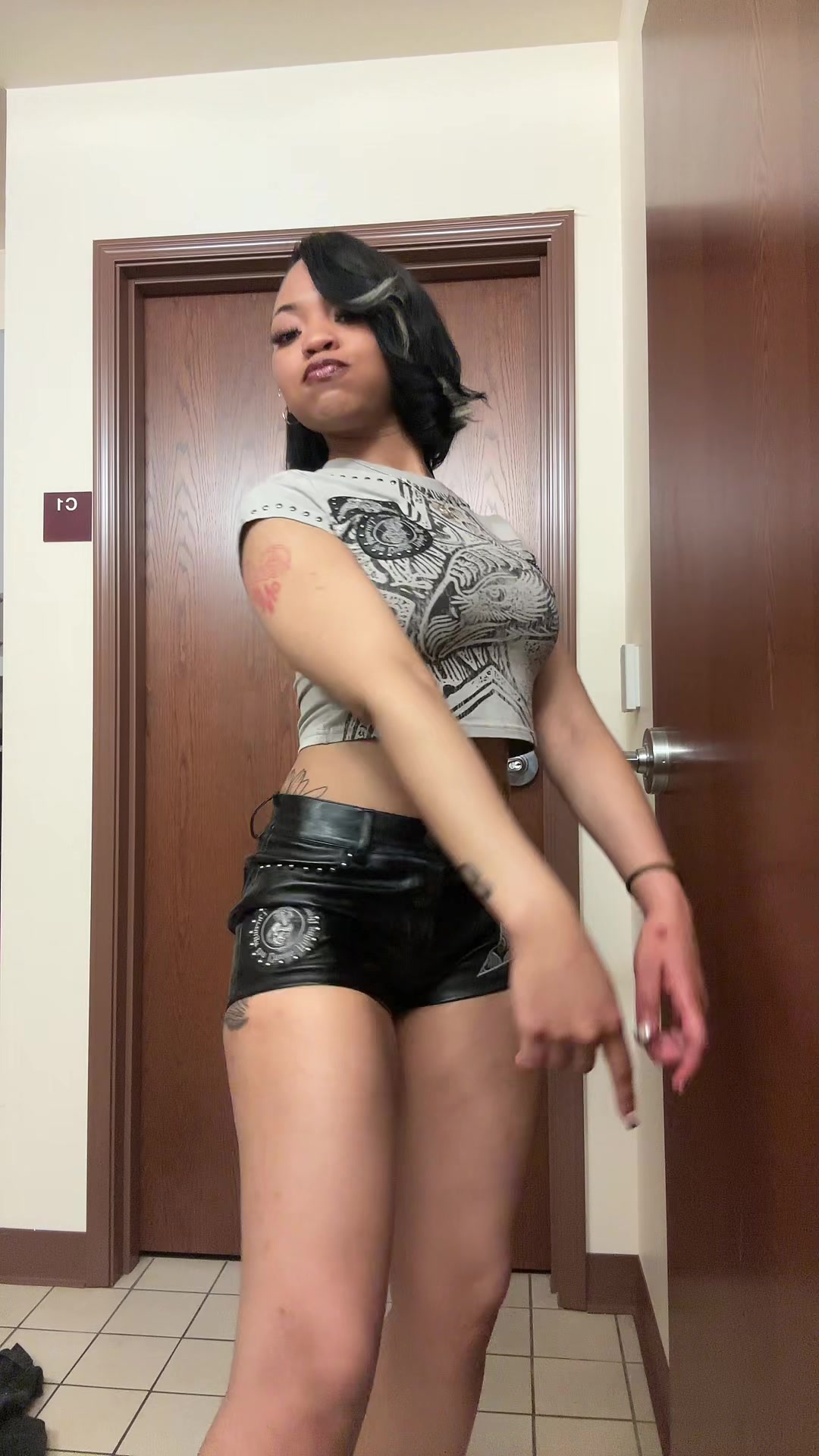 @𝐁𝐨𝐝𝐲 𝐩𝐨𝐬𝐢𝐭𝐢𝐯𝐢𝐭𝐲