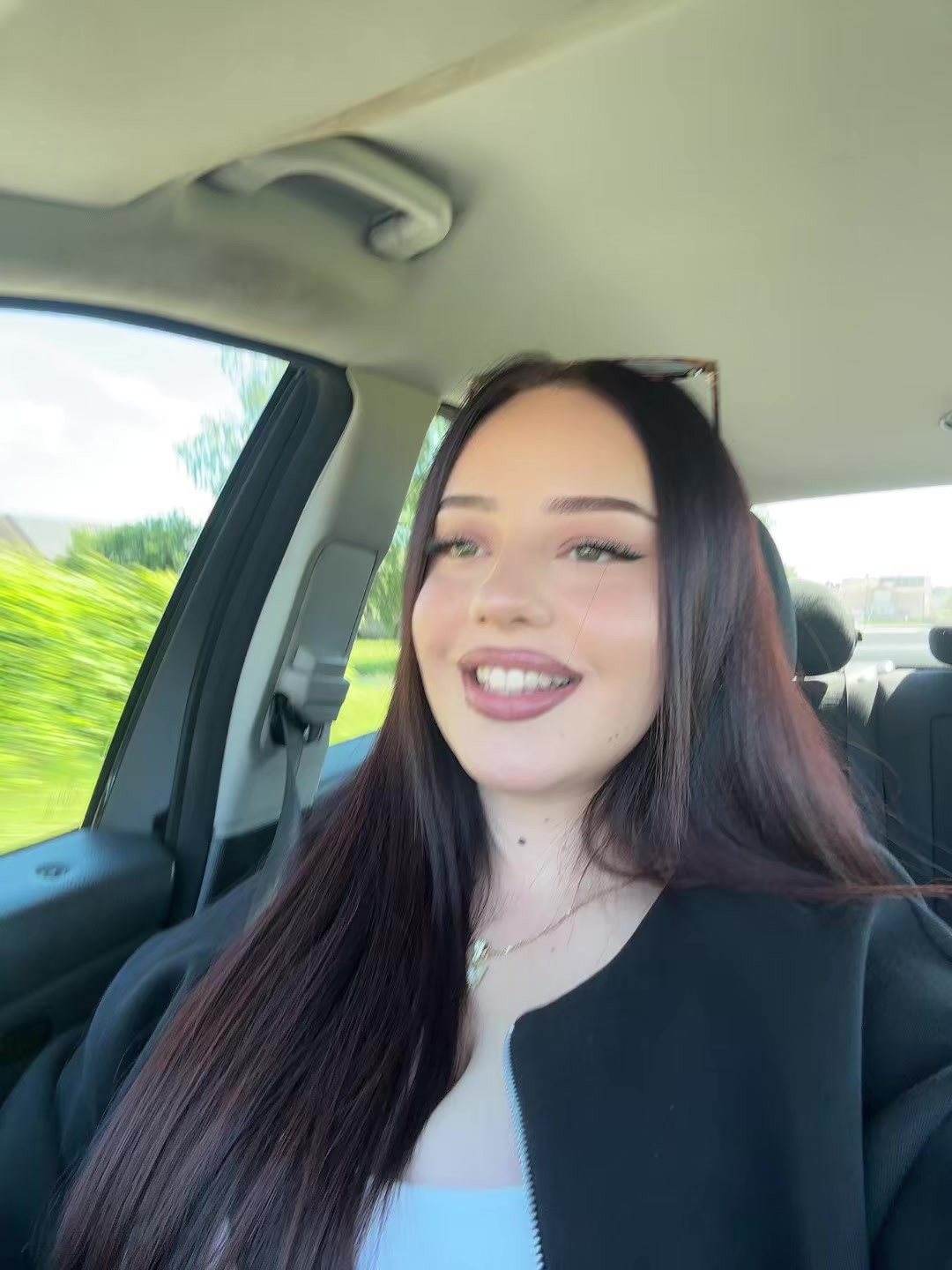 @ur🇦🇱mommy