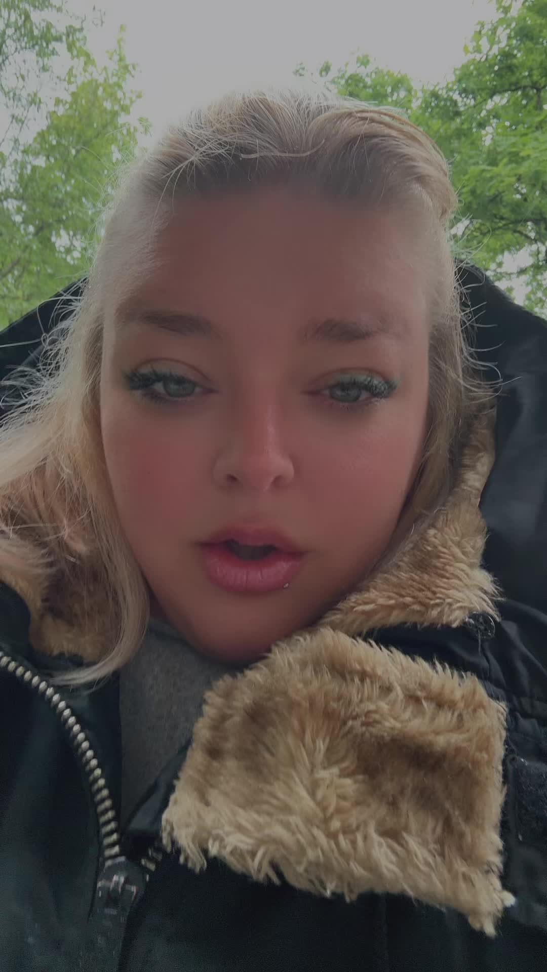 @Seine _Frau241124