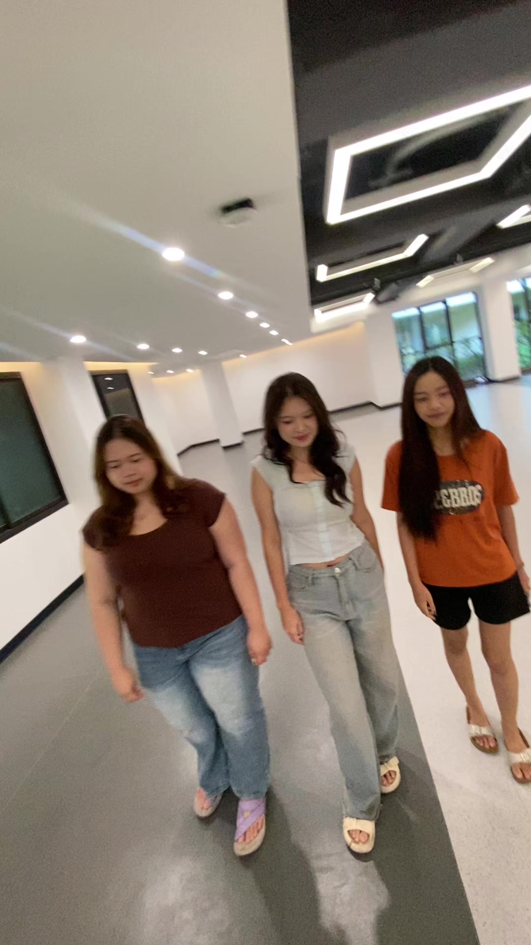 @แซนด์นลินเฟรน