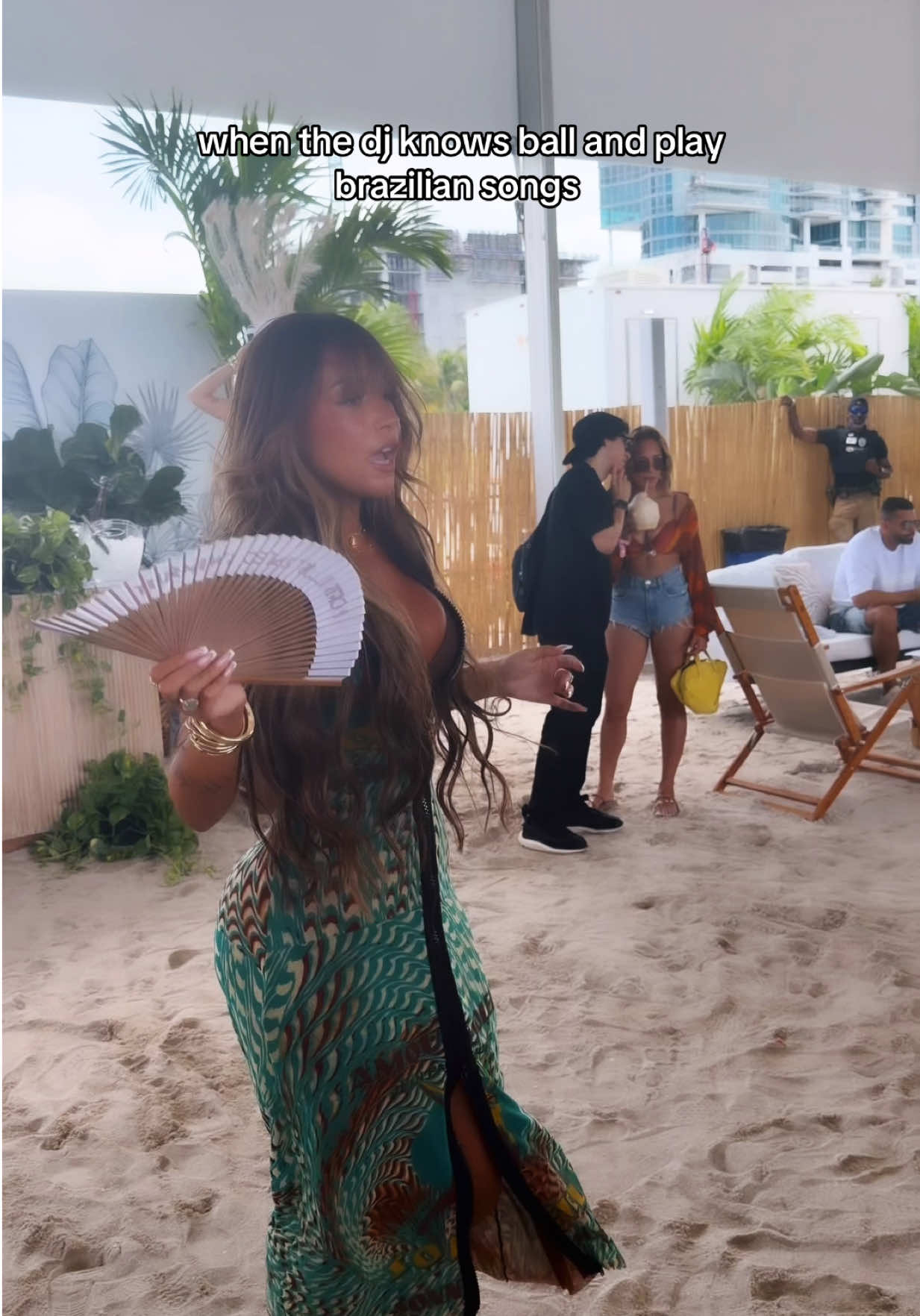 @gabriela moura