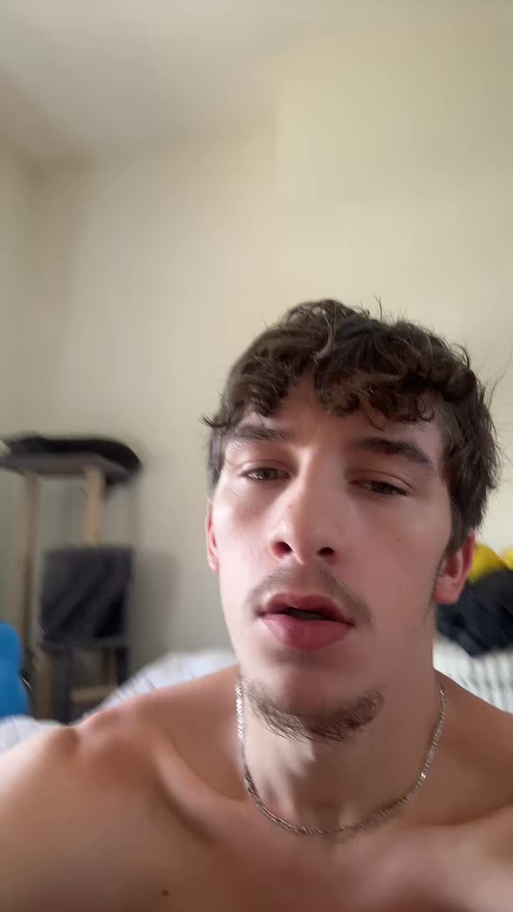 @♕♡⚘ᥣ𝒊𝙤ƞ⚘♡♕