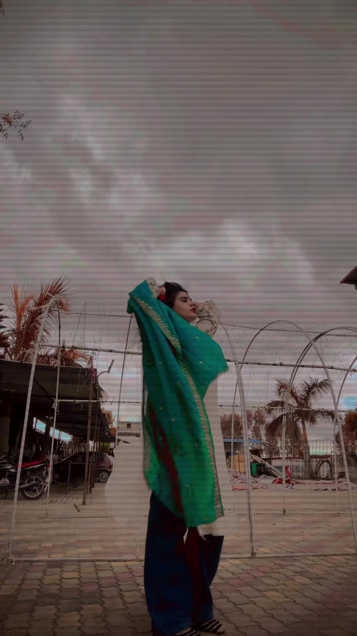 @Bhojpuri Queen 👑