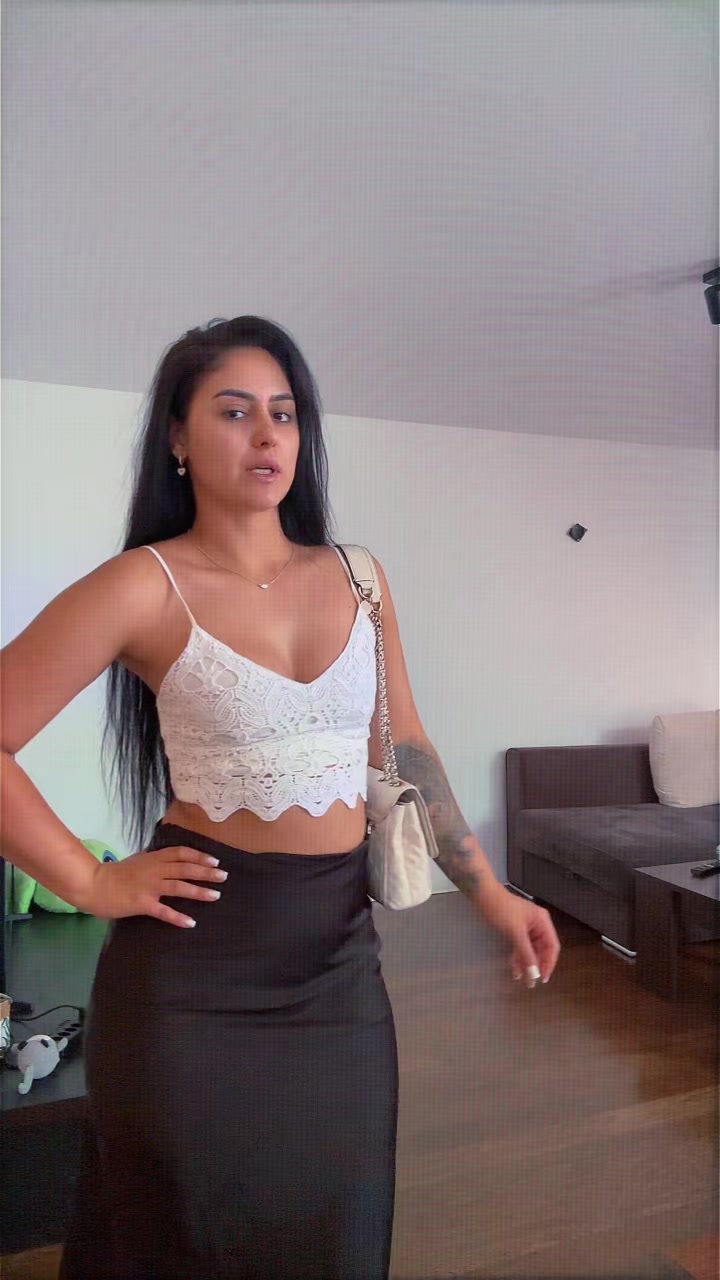 @Elena Jora