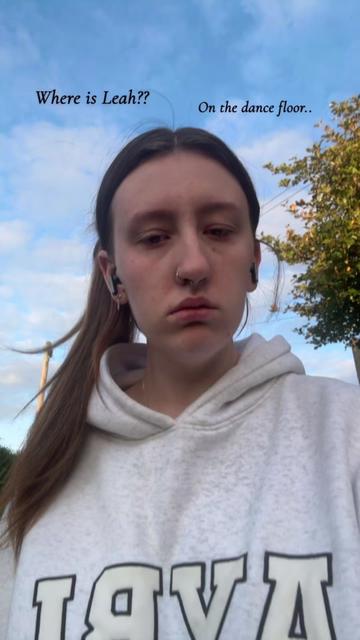 @Leah X