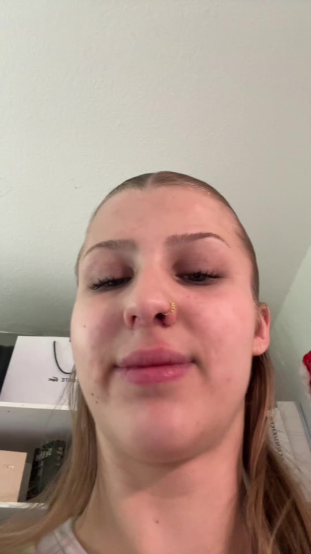 @️