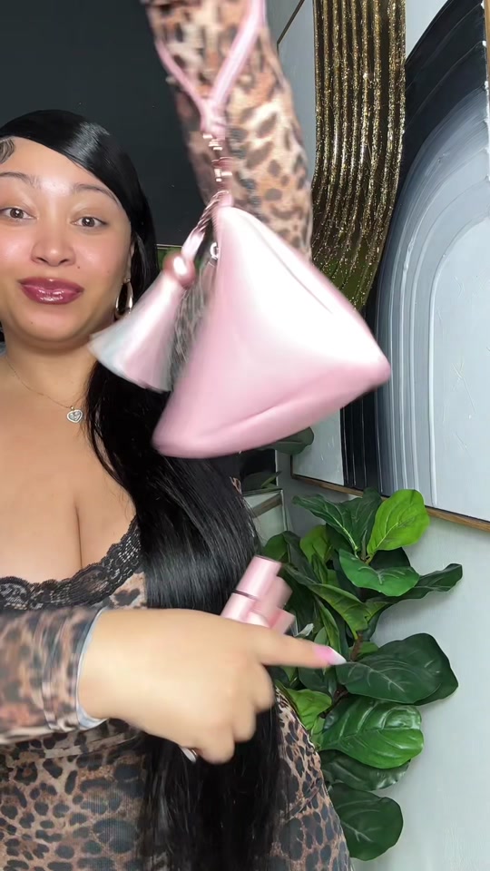 @YourAuntieMoe