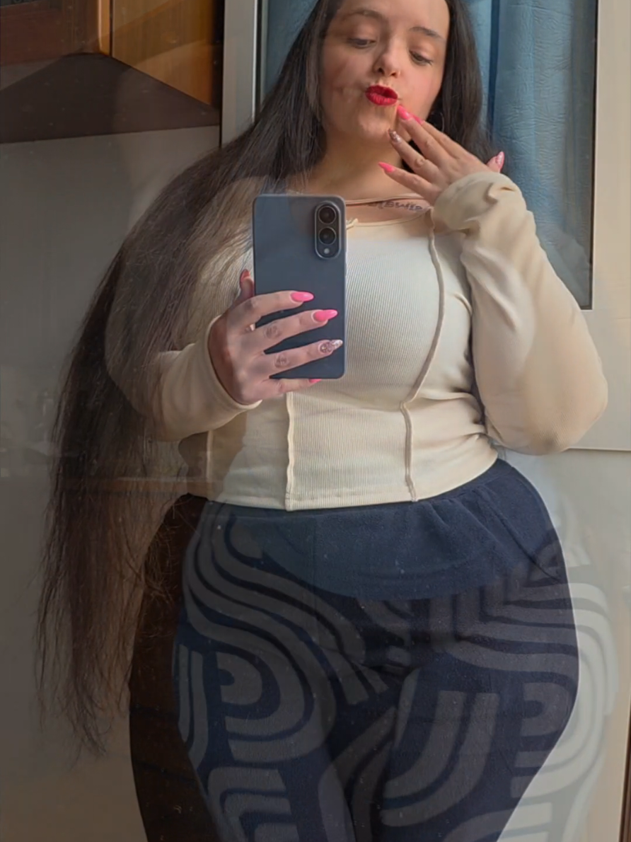 @Blown Mami 💥🏴&zwj;☠️