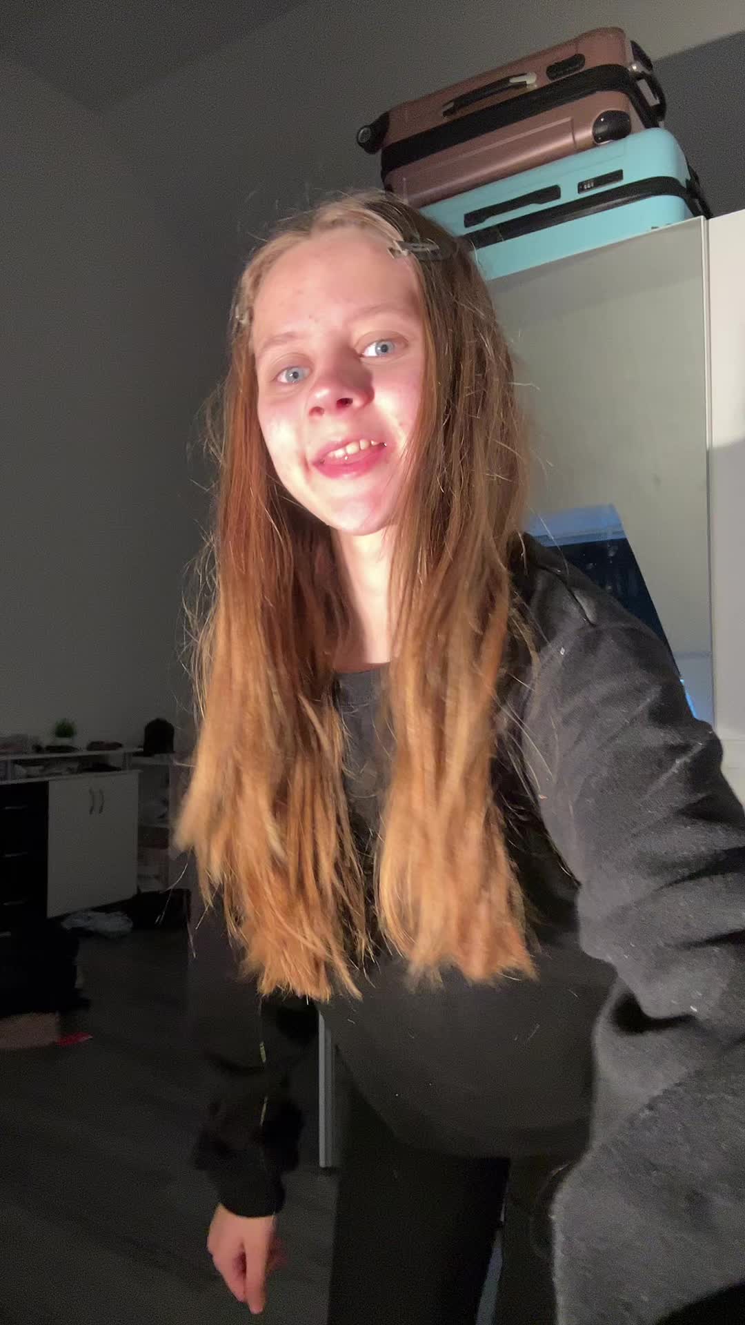 @𝓔𝓶𝓲𝓵𝔂🫰🏼
