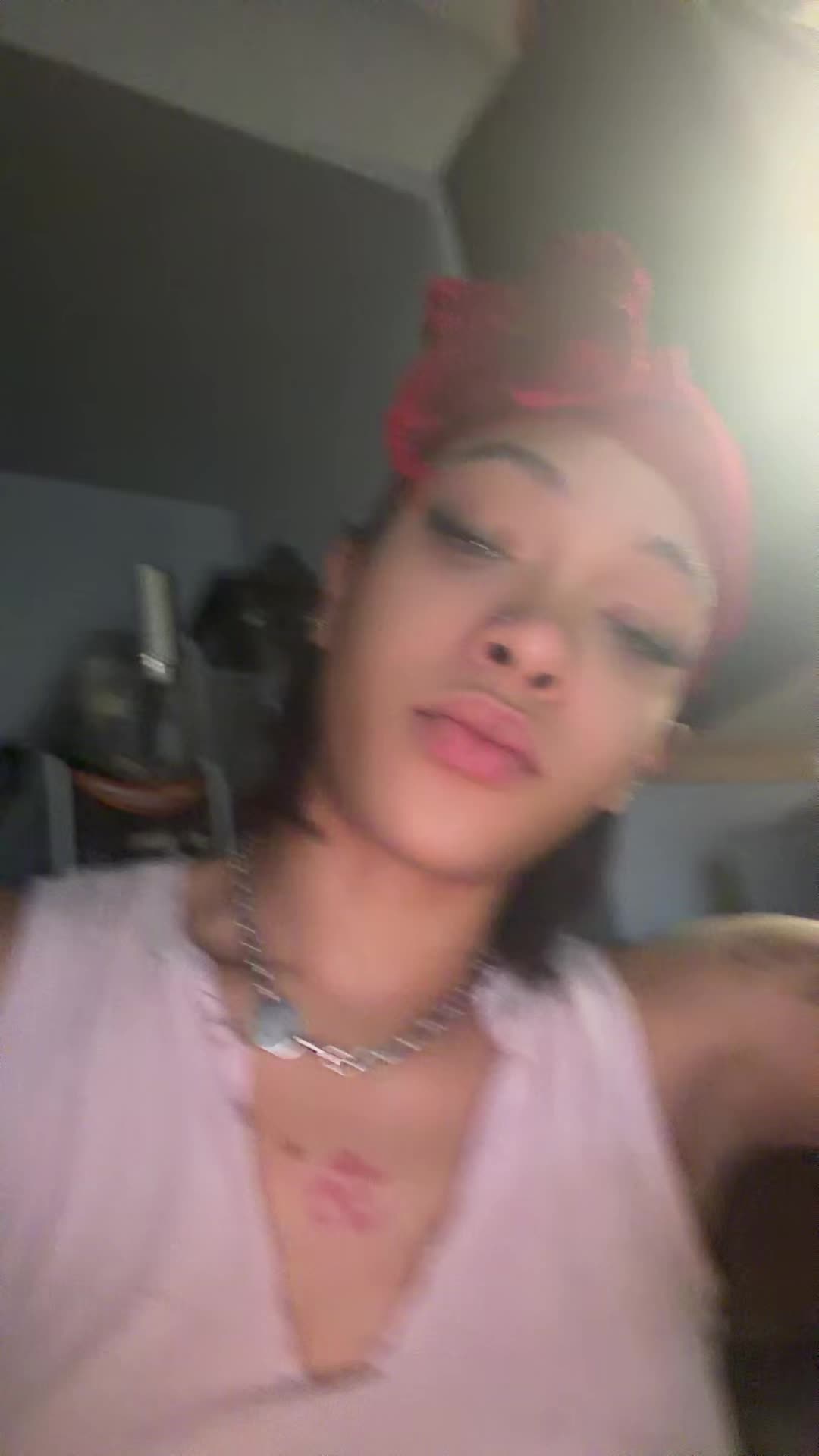 @Navadaqueen