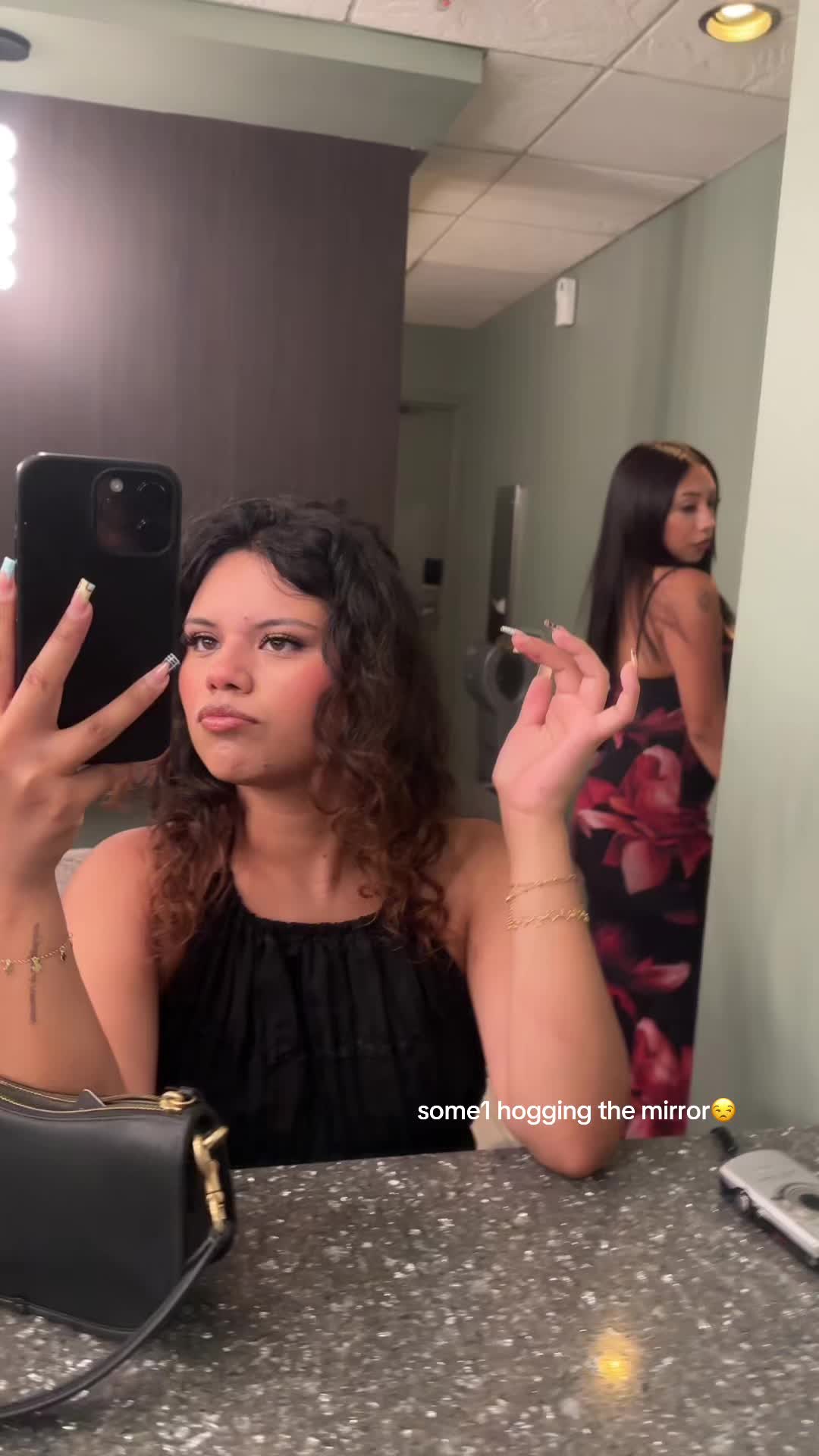 @nessa🌟🙈