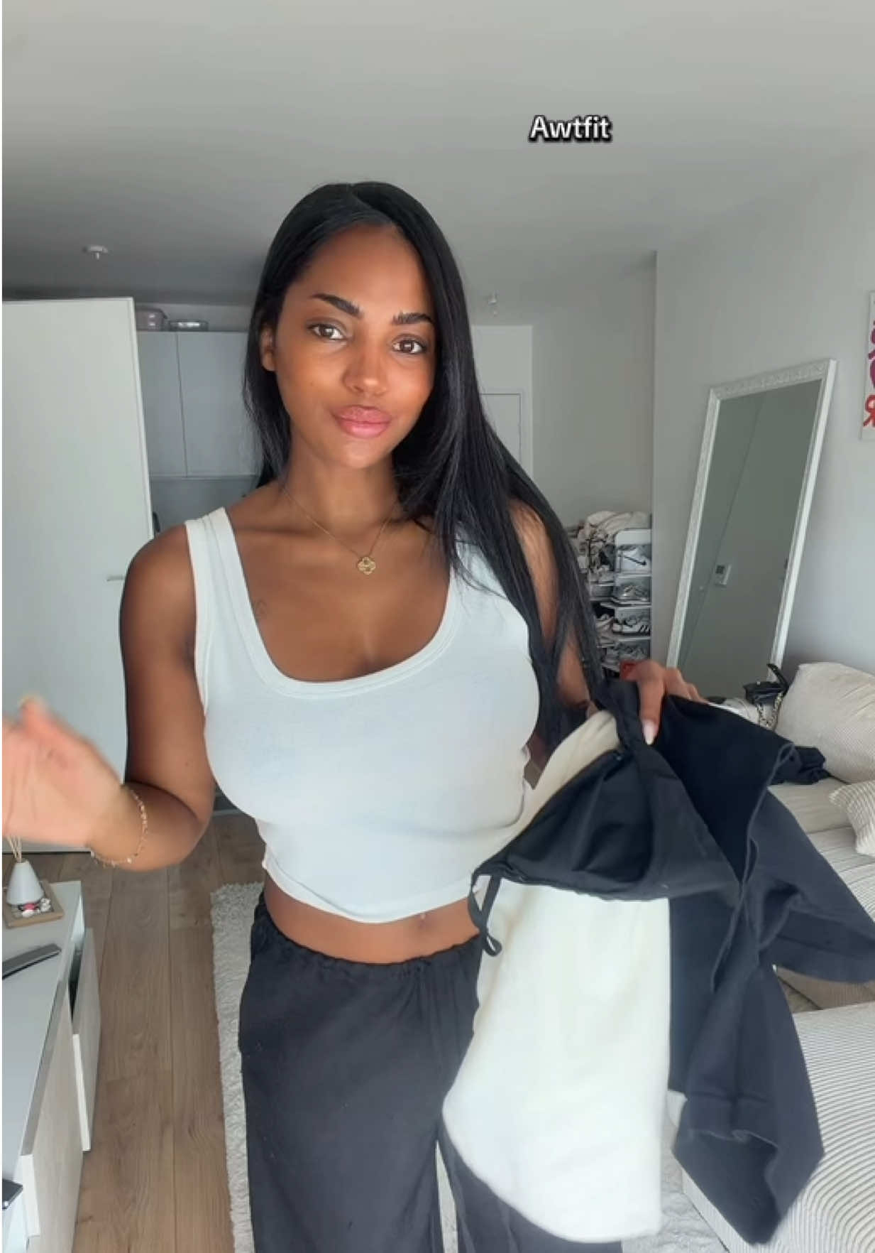 @LULU 🦦