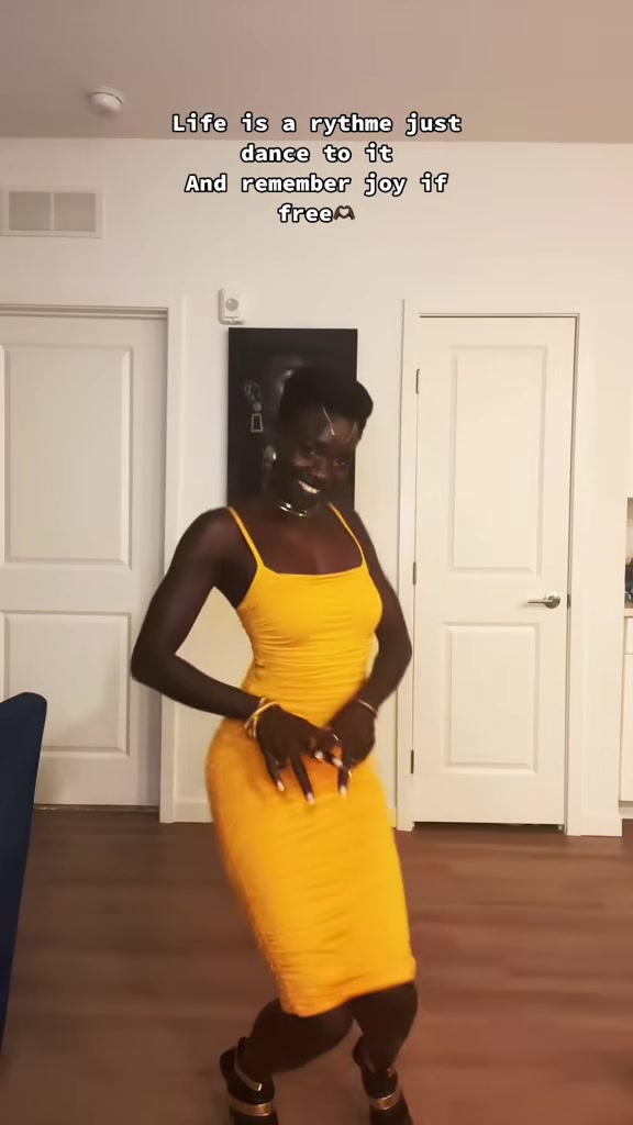 @therese_mbaye