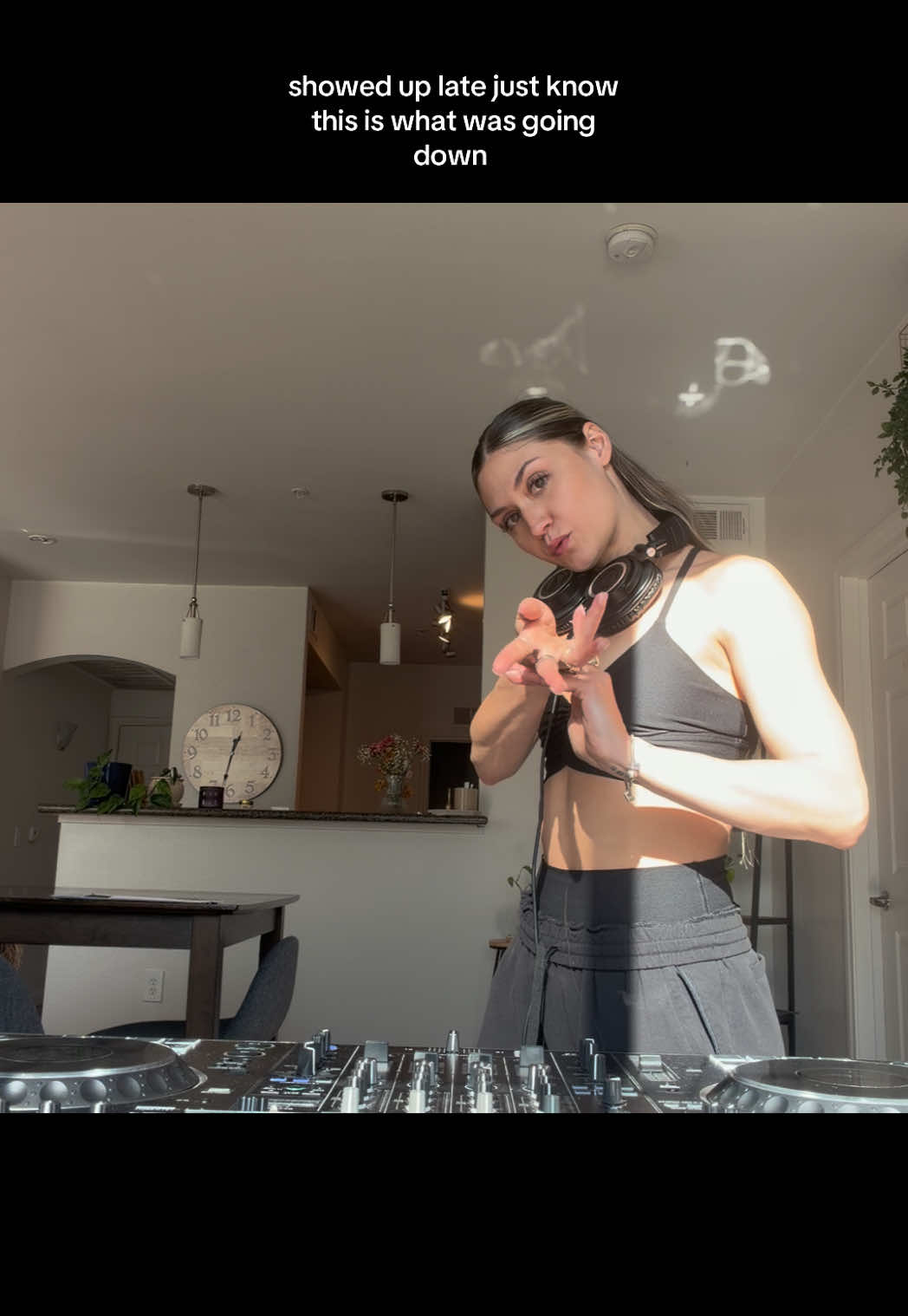 @whoisvulpiix