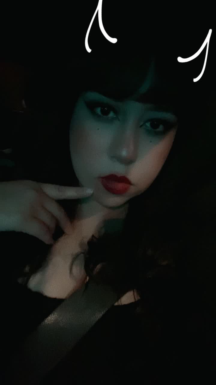@RocknRollTina