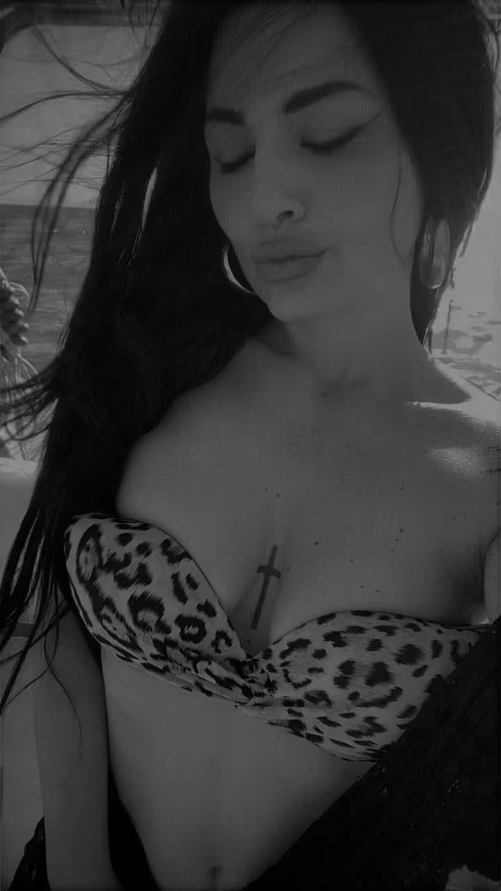 @dinacardone_official