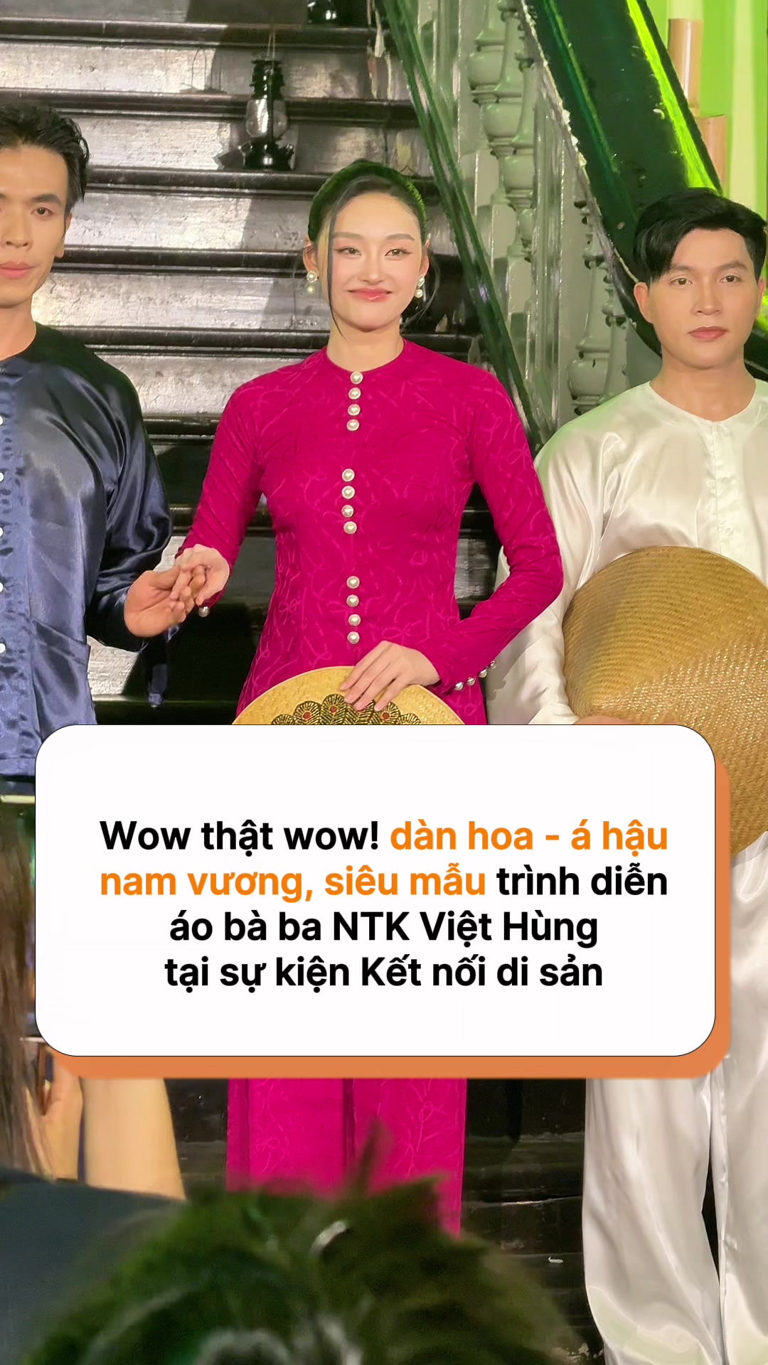 @H&oacute;ng Showbiz Việt
