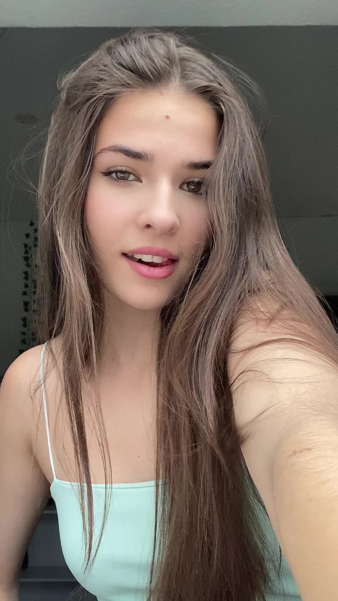 @lauraa