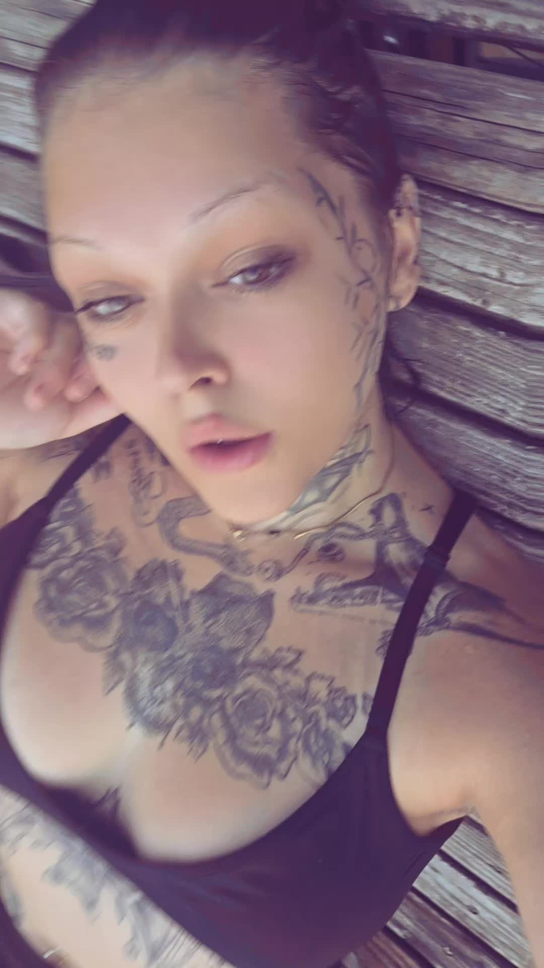 @Schneeegge