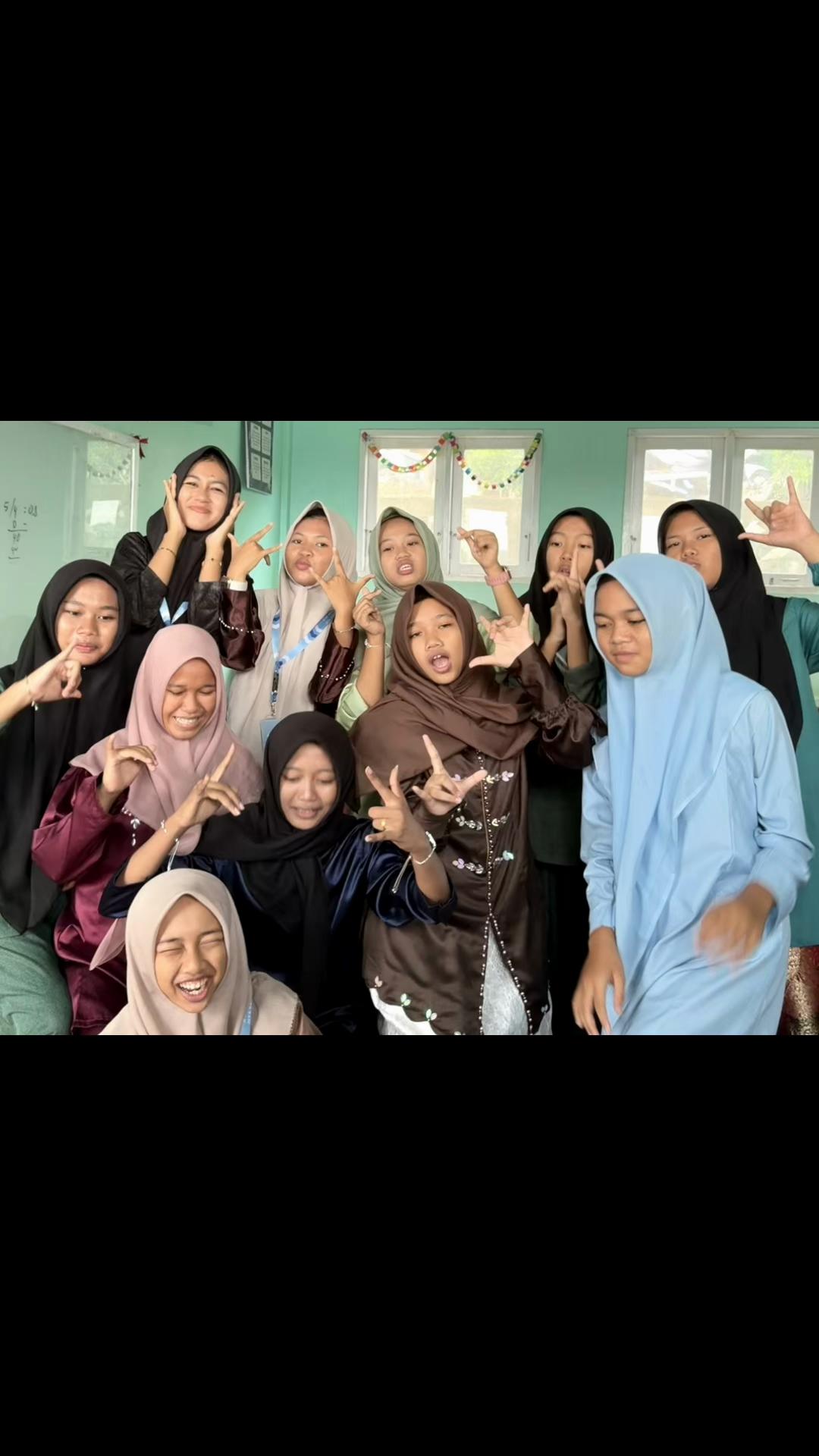 @๐๐ญ๐ฌ_๐๐ข๐ ๐ก๐ญ๐ฒ๐๐จ๐ฎ๐ซโธโด