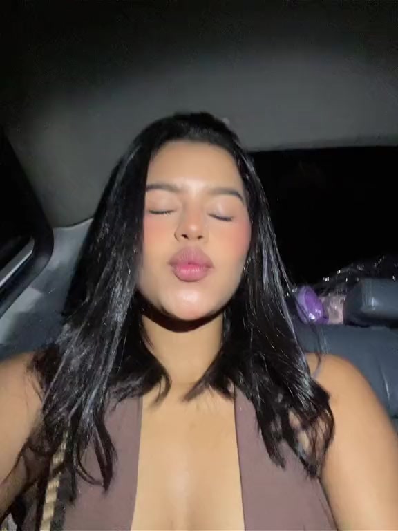 @Viviana Isabel