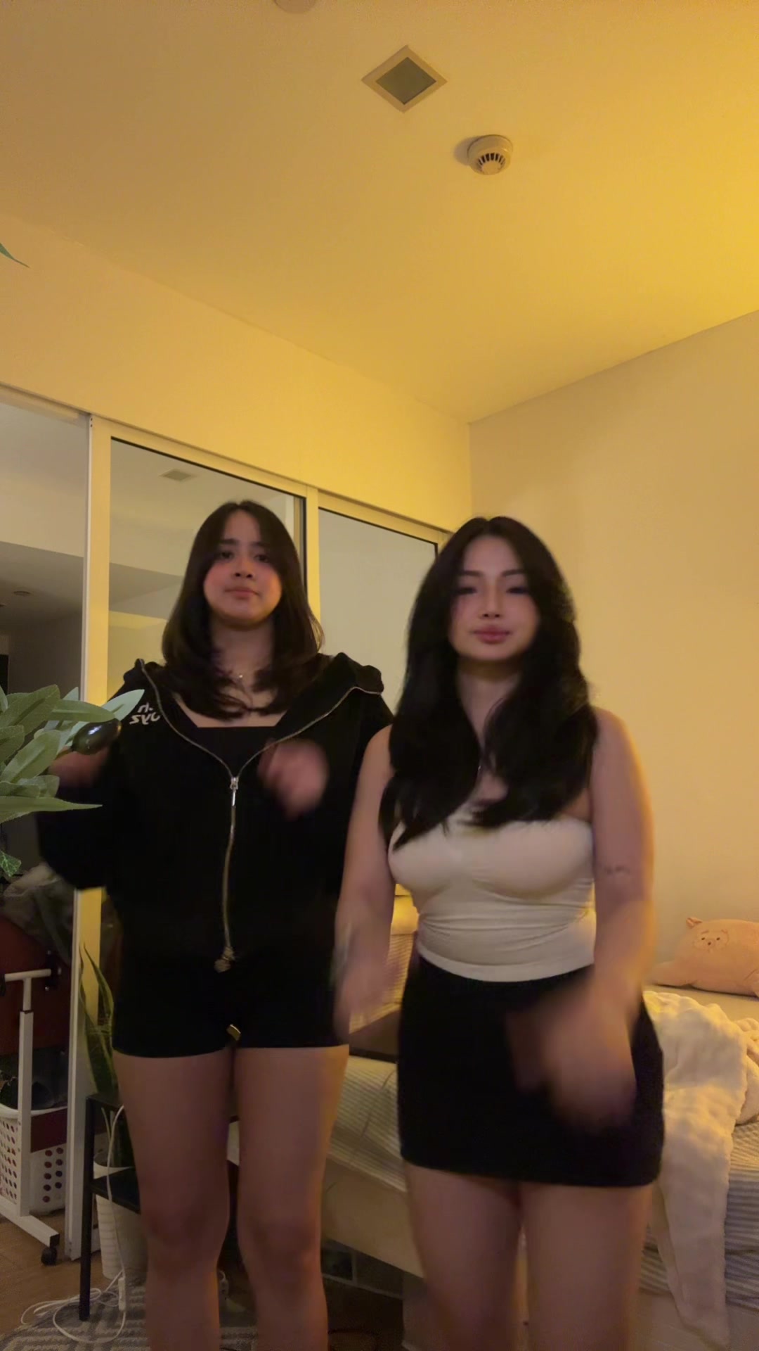 @iamsharahghyll