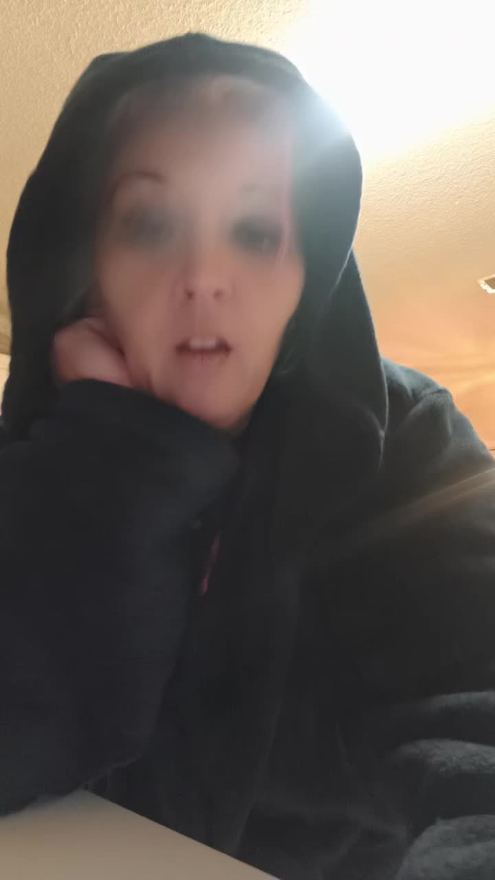 @PinkyJones024