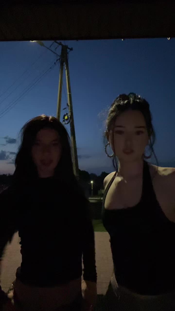 @juicy$$twins