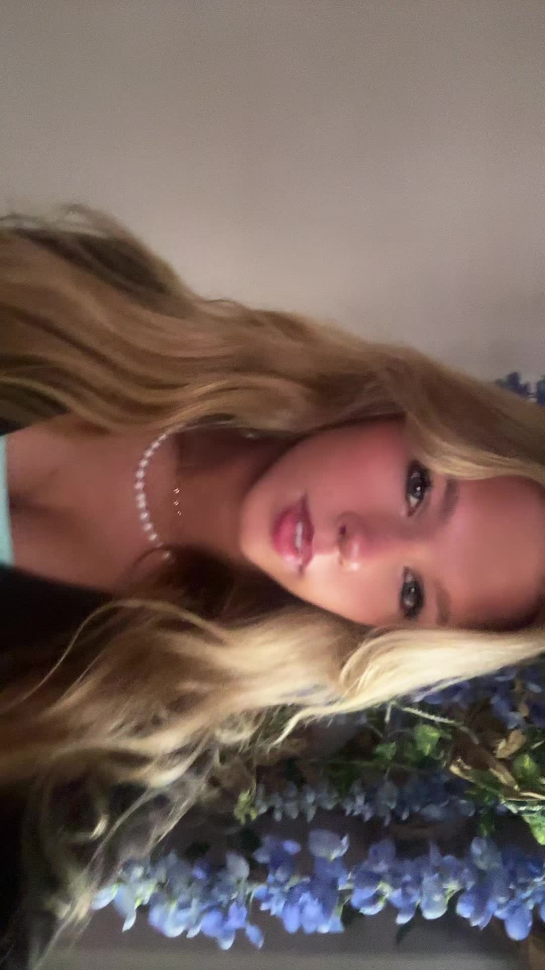 @🕺
