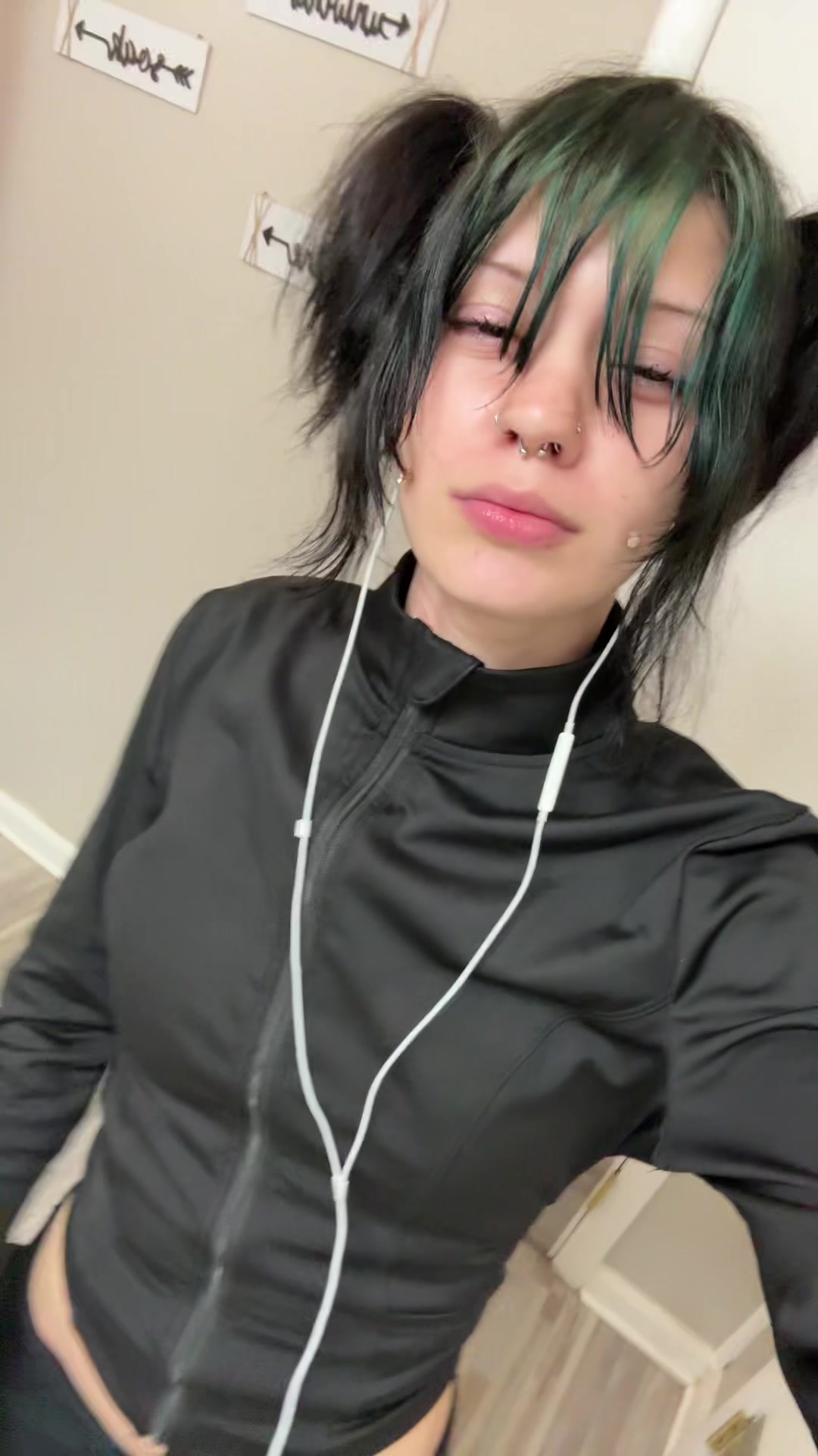 @hi