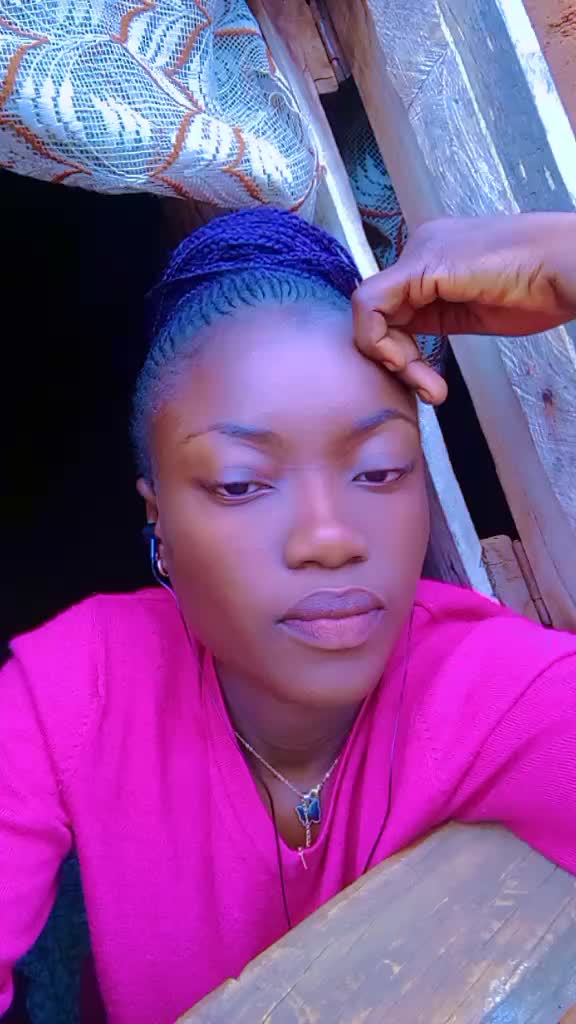 @B&eacute;n&eacute;dicte thonono