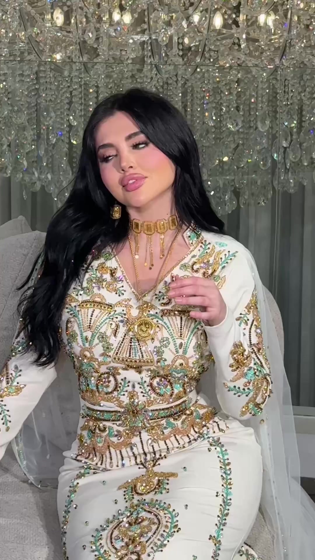 @المصممة حنان الخلف