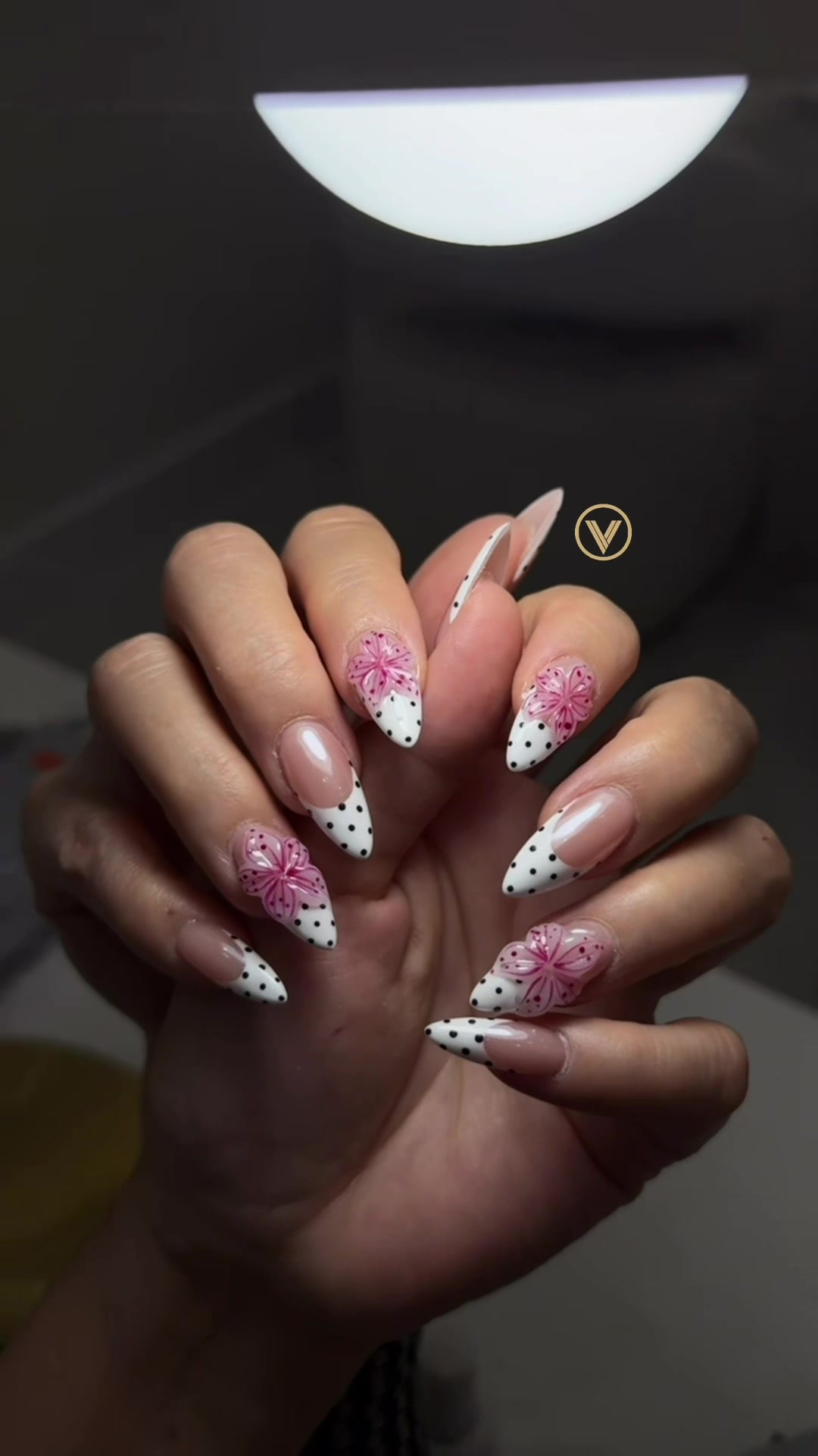 @velvet nails kw