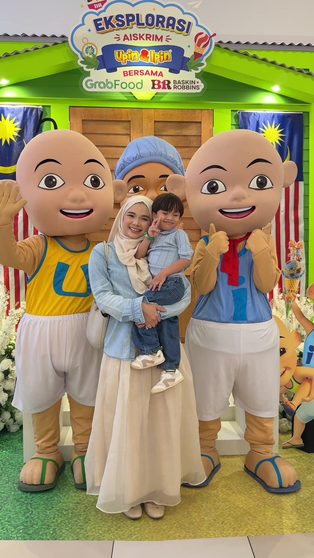 @Farahelia