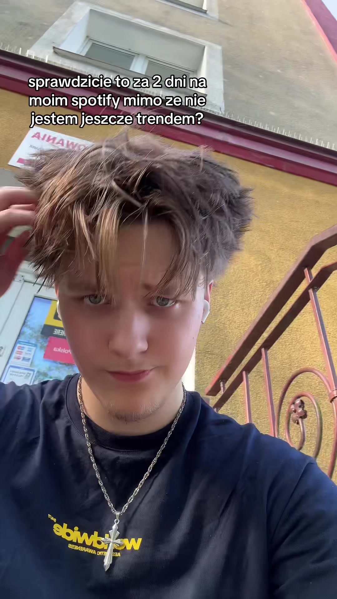 @redrosetroy