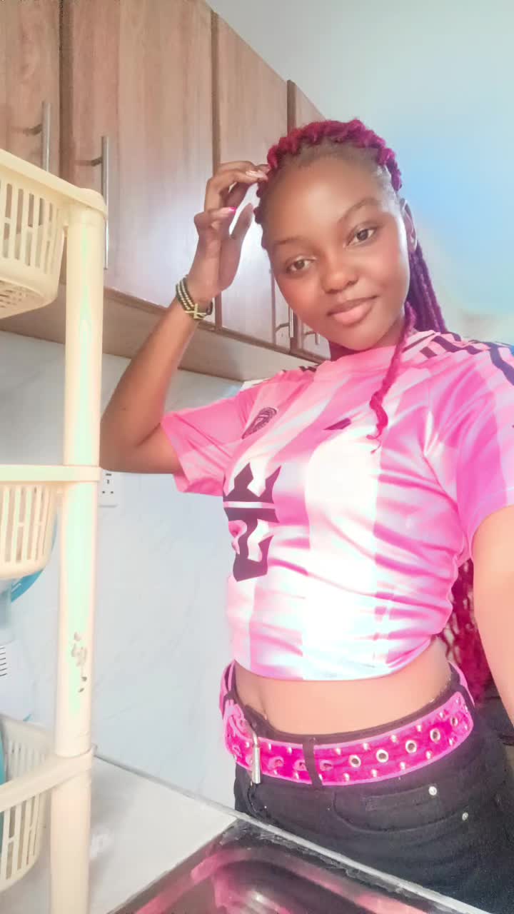@Melody🥰Thee🎮Konami🎀baeby❤️