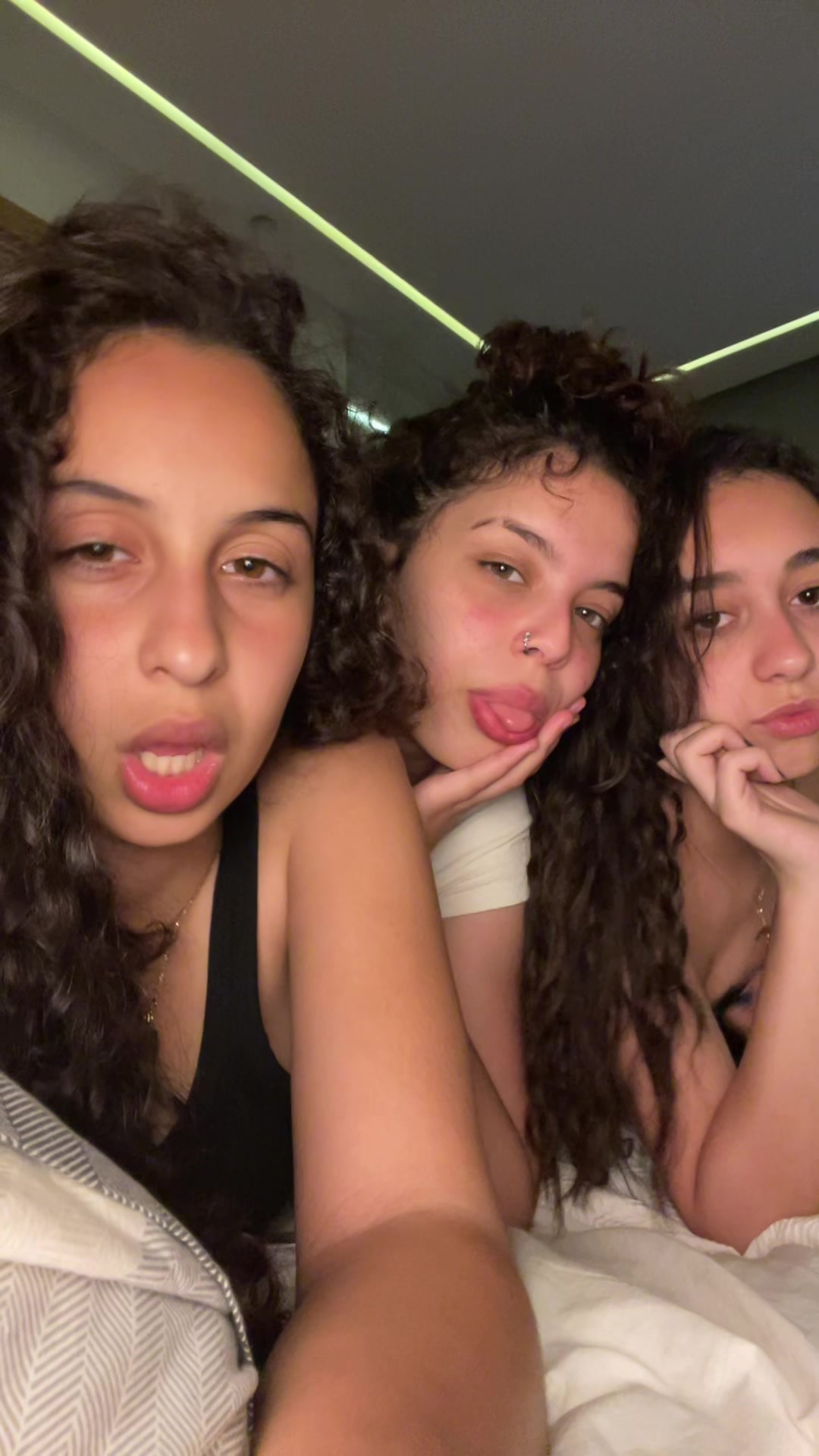 @Rania