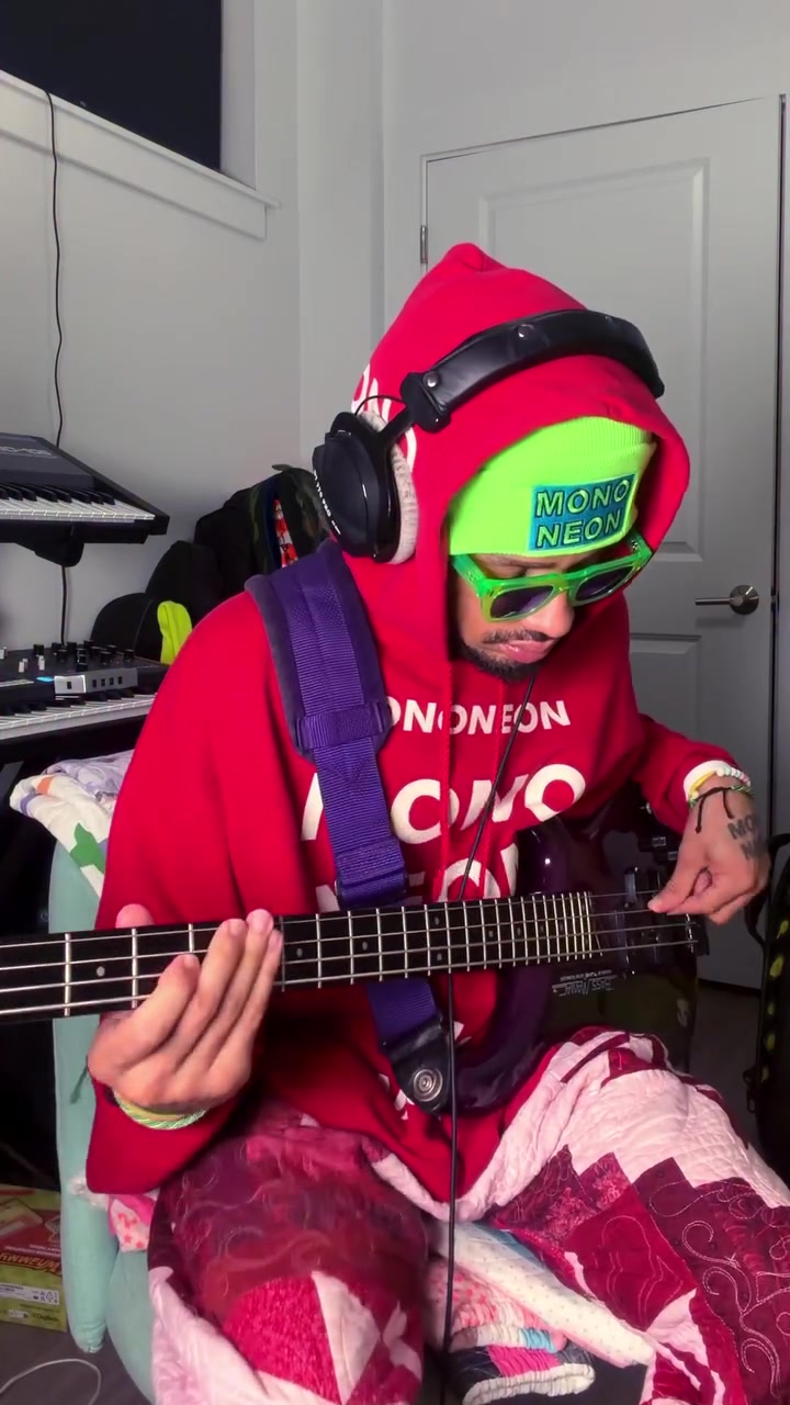 @mononeon