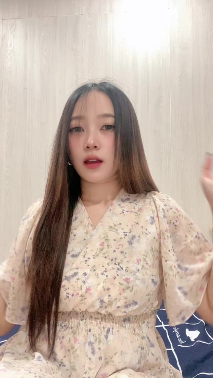 @Yessy 🕊