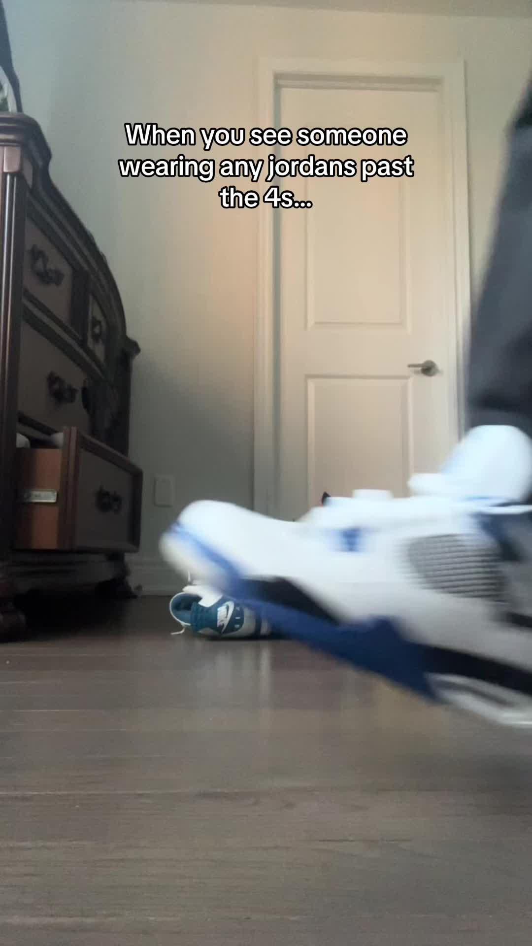 @SneakerFever