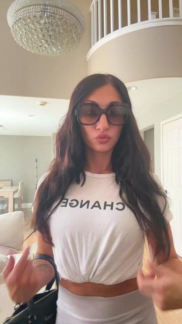 @WhitneyOC