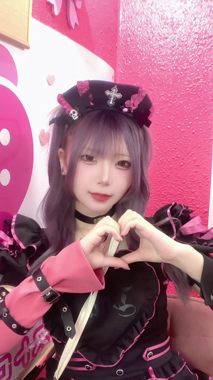 @Maid.Cafe.Strawberry
