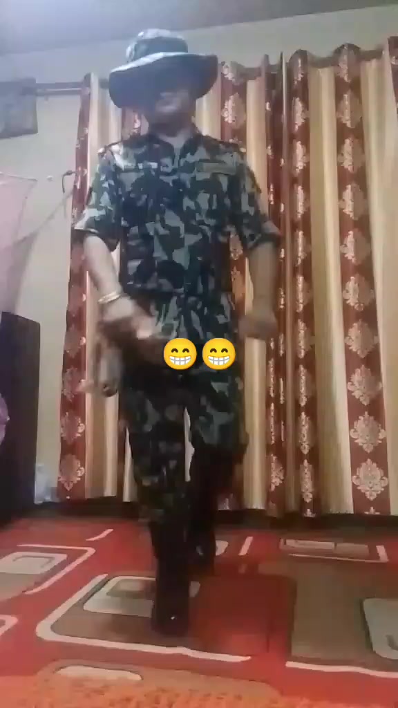 @गुरूङ ❤️❤️ गाेर्खालि