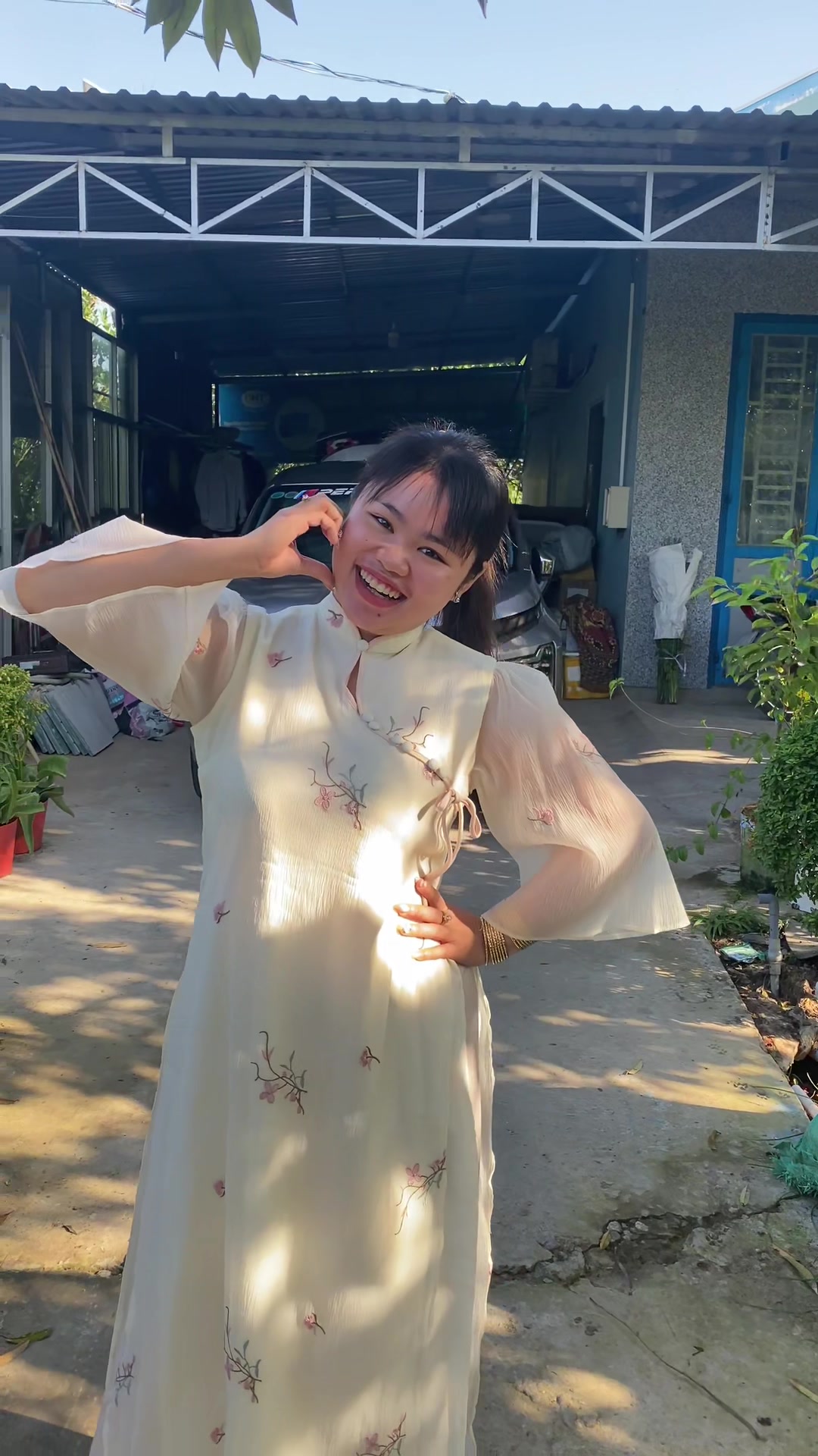 @L&ecirc; Quyền