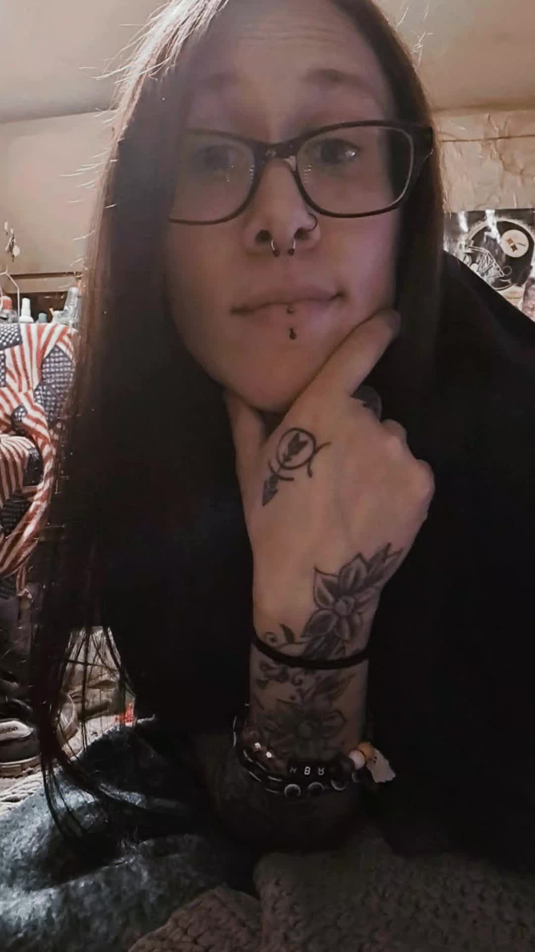 @EmMz