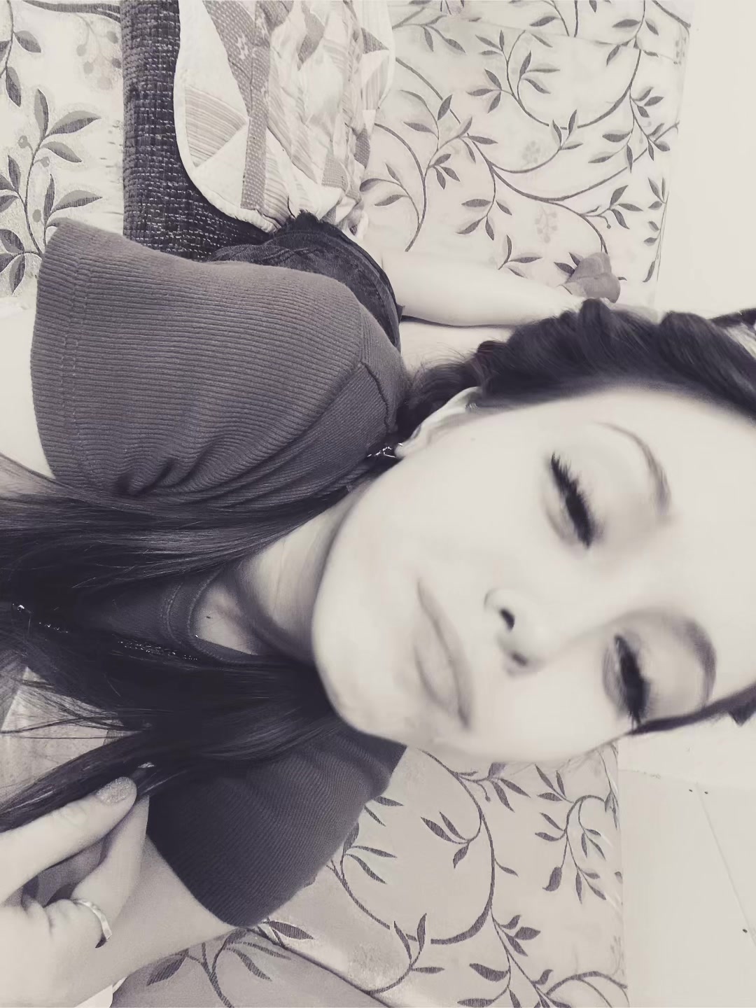 @🖤
