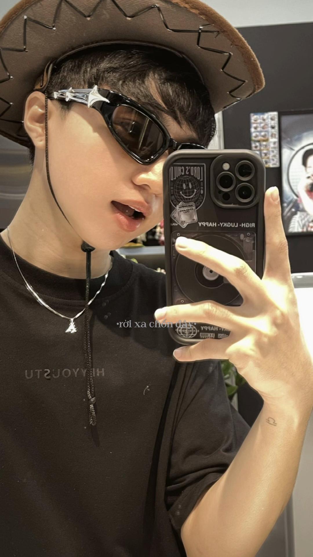 @𝘈𝘙𝘐𝘕 𝄞