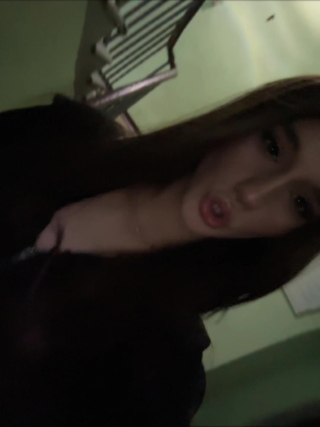 @Anixxis
