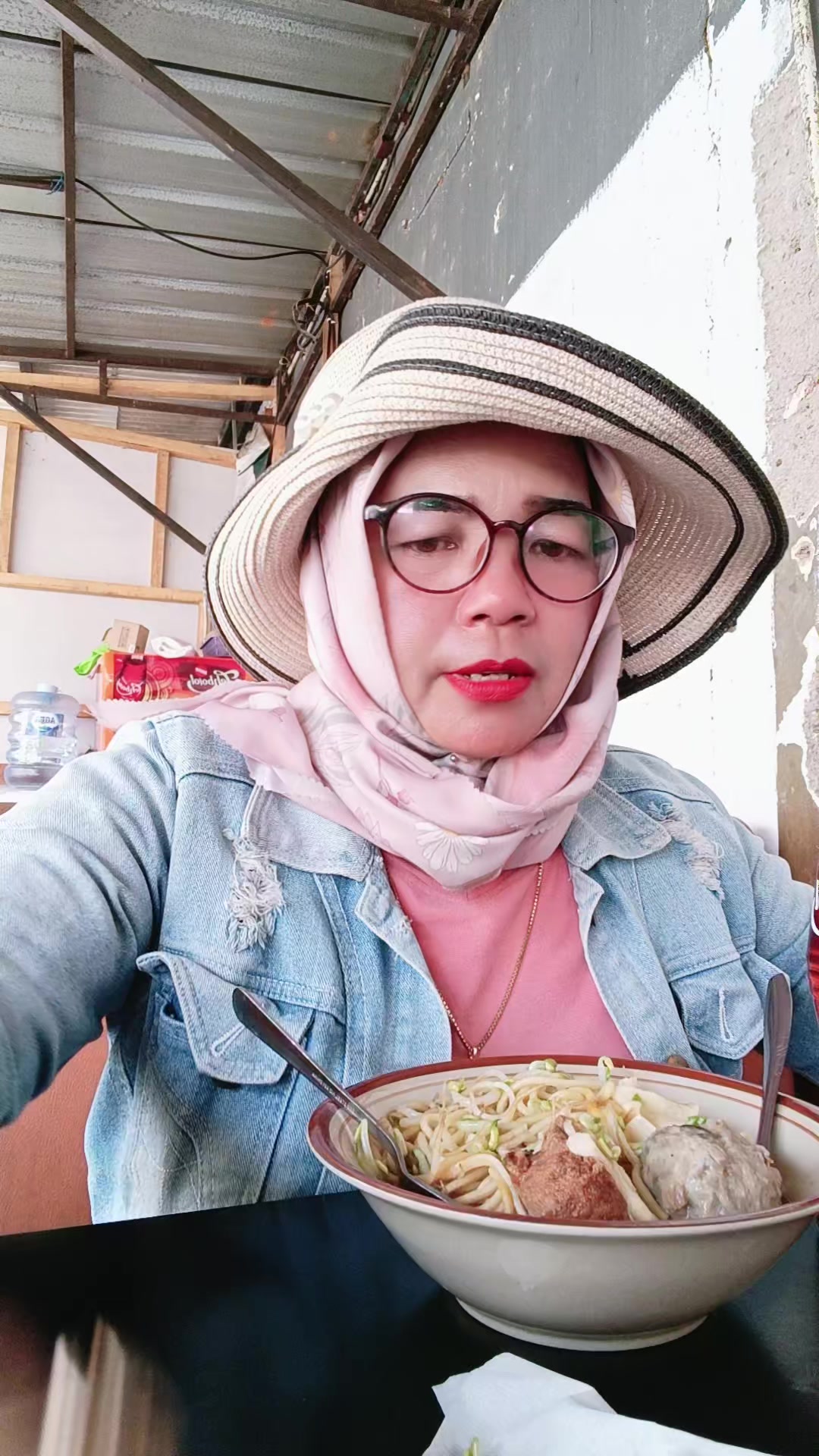 @LIES_ARHEY