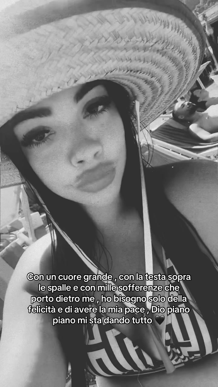 @𝓡𝓞𝓢𝓨🍓